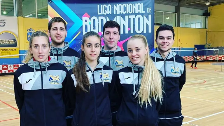 El equipo del CB Estella en la jornada de liga disputada en Ponteareas. Cedida.