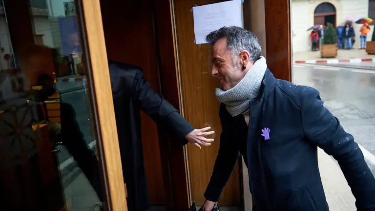 El exalcalde de Egüés, Alfonso Etxeberria, citado por dos supuestos delitos de prevaricación y malversación. MIGUEL OSÉS