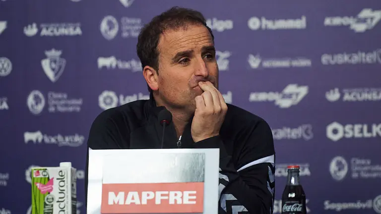 Jagoba Arrasate en rueda de prensa. MIGUEL OSÉS