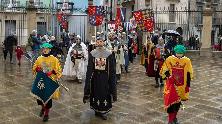 Centenario de la coronación del Rey de la Faba en Pamplona MUTHIKO ALAIAK (33)