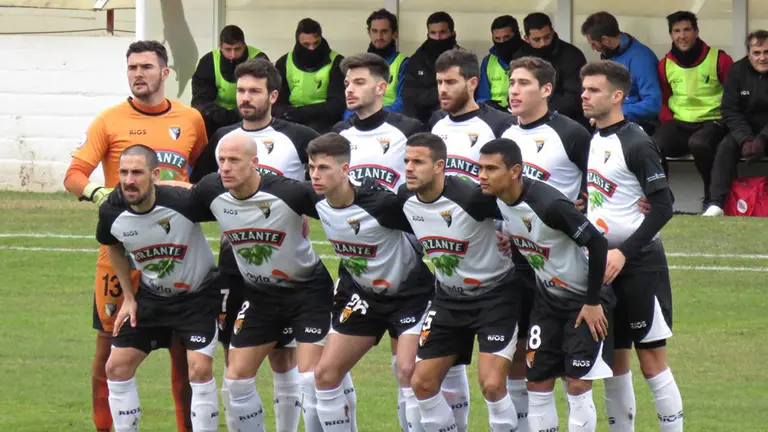 Equipo titular del CD Tudelano ante el Arenas de Getxo. Foto Web CD Tudelano.
