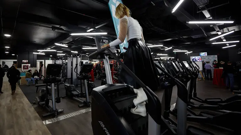 Inauguración de un nuevo gimnasio del grupo Synergym en el barrio de Buztintxuri de Pamplona. IÑIGO ALZUGARAY