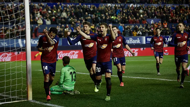 Partido de La Liga Santander entre Osasuna y Levante disputado en el estadio de El Sadar. IÑIGO ALZUGARAY