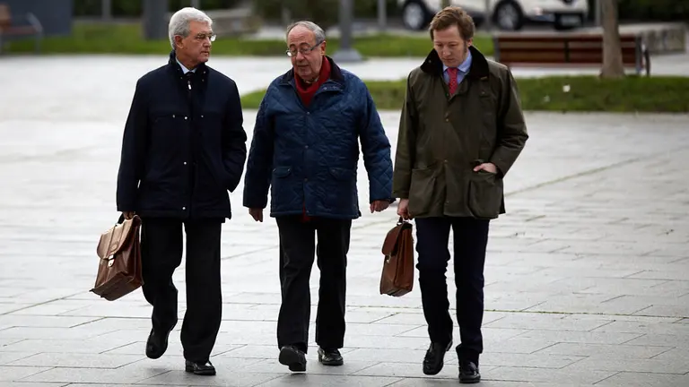 El exgerente de Osasuna, Ángel Vizcay, acude al juicio por el &#39;Caso Osasuna&#39; en el Palacio de Justicia de Pamplona. IÑIGO ALZUGARAY