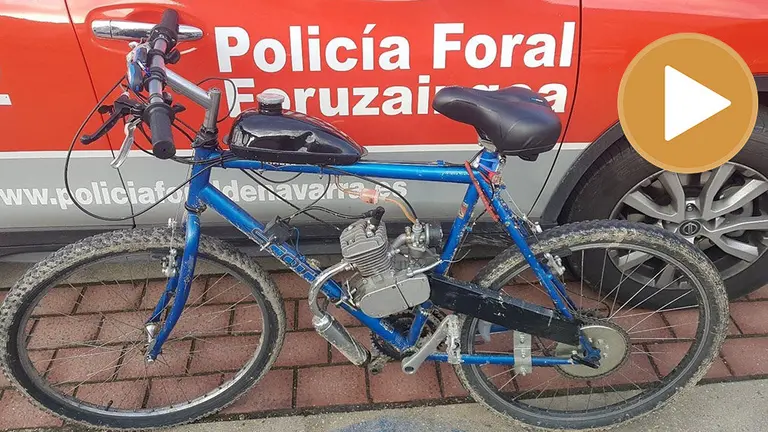 Detenido en Noáin por circular con una &#39;bici-moto&#39;. POLICÍA FORAL player