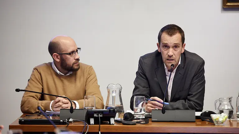 Comparecencia para que el director gerente de la empresa pública NICDO, Javier Lacunza, informe sobre los cambios en la actividad de gestión del Circuito de Navarra de Los Arcos. IÑIGO ALZUGARAY