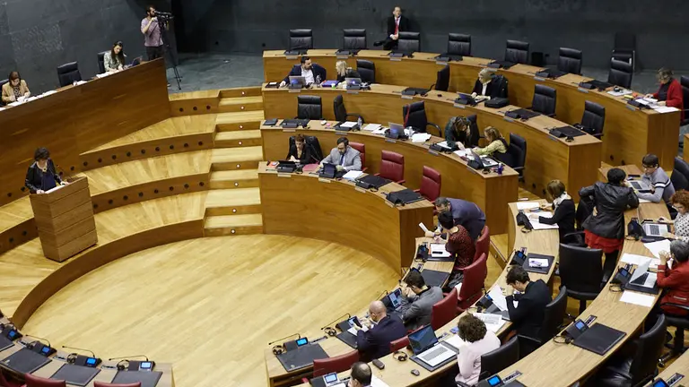 Pleno del Parlamento de Navarra. IÑIGO ALZUGARAY