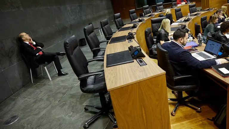 Pleno del Parlamento de Navarra. IÑIGO ALZUGARAY