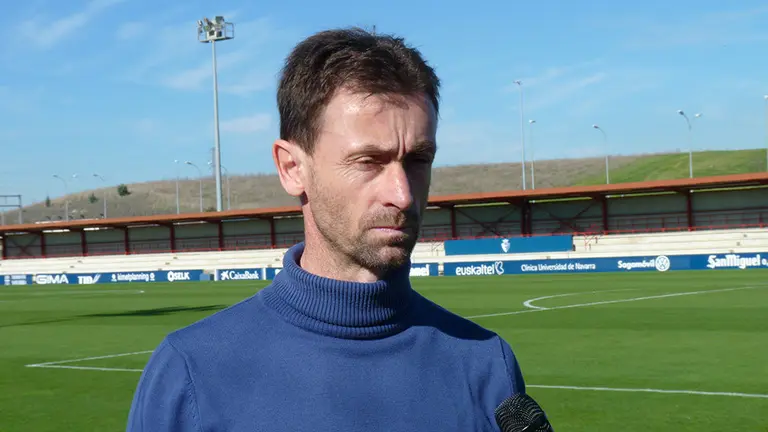 El entrenador de Osasuna Promesas, Santiago Castillejo, en Tajonar. Navarra.com