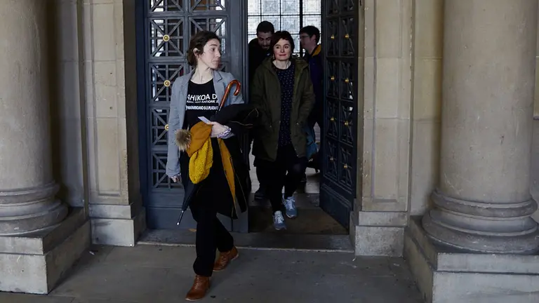 La presidenta del Gobierno de Navarra, María Chivite, se reúne Mitxel Lakuntza y Garbiñe Aranburu, de ELA y LAB,  en el Palacio de Navarra. IÑIGO ALZUGARAY