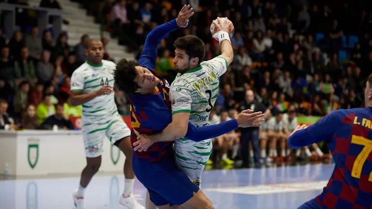Partido de la Liga Asobal entre Helvetia Anaitasuna y FC Barcelona. IÑIGO ALZUGARAY