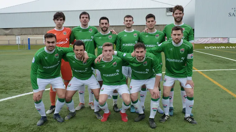 Equipo titular del San Juan ante el Beti Onak. Navarra.com