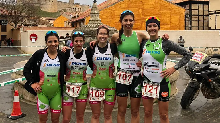 Gran papel de las chicas del equipo Saltoki Trikideak en tierras de Soria. Cedida.
