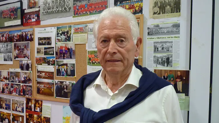 Adolfo Pérez Marañón en la sede de Osasuna veteranos. Navarra.com