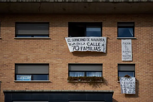 Edificio en la Rochapea amenazado de desahucio. MIGUEL OSÉS