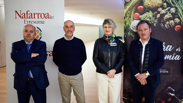 Presentación de la 15ª Feria Navartur Reyno de Navarra. Intervendrán el director de Navartur, Luis Cortés; la directora general de Turismo del Gobierno de Navarra, Maitena Ezkutari; el presidente de la Asociación Navarra de Agencias de Viajes, Juanchi Patús; y el secretario general de la Asociación de Hostelería y Turismo de Navarra, Nacho Calvo. MIGUEL OSÉS