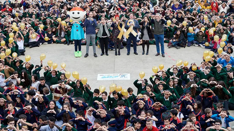 Colegio Hijas de Jesús y ADANO en el Día Internacional del Niño con Cáncer