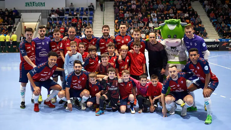 Partido entre el Xota y el Inter en el Pabellón Anaitasuna de Pamplona. MIGUEL OSÉS