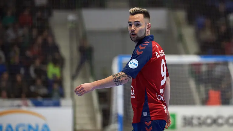 Dani Saldise en el partido entre el Xota y el Inter en el Pabellón Anaitasuna de Pamplona. MIGUEL OSÉS