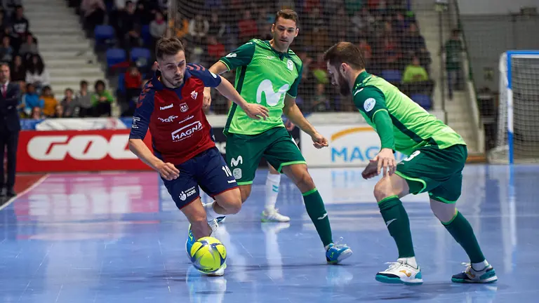 Partido entre el Xota y el Inter en el Pabellón Anaitasuna de Pamplona. MIGUEL OSÉS