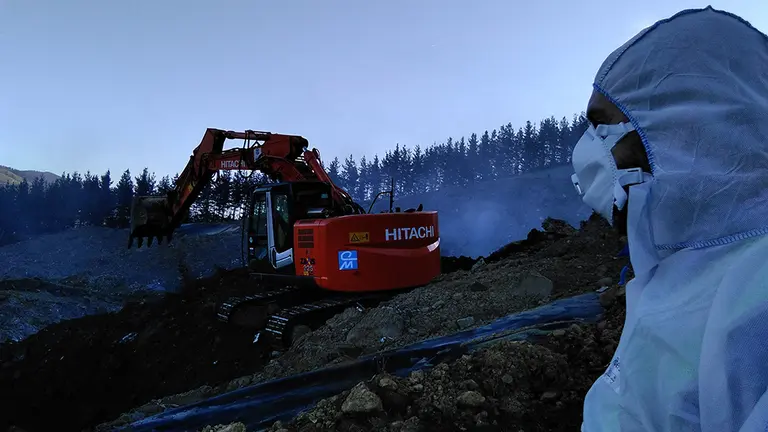 Trabajos en el vertedero de Zaldibar

Trabajos en el vertedero de Zaldibar


2/15/2020
