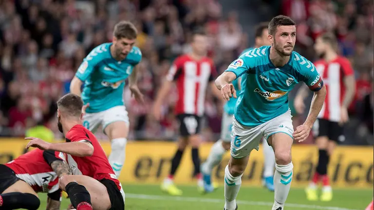 Oier Sanjurjo celebra el gol marcado al Athletic en Bilbao. @CAOsasuna.