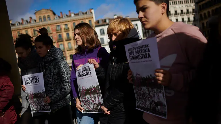 Presentación en Pamplona de las movilizaciones del día de la Mujer que tendrá lugar el próximo 8 de marzo. PABLO LASAOSA