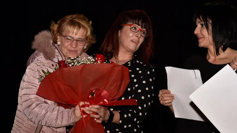 Marimar González (izquierda), durante la gala celebrada en Tudela FACEBOOK (ÁNGEL ÁLVARO)