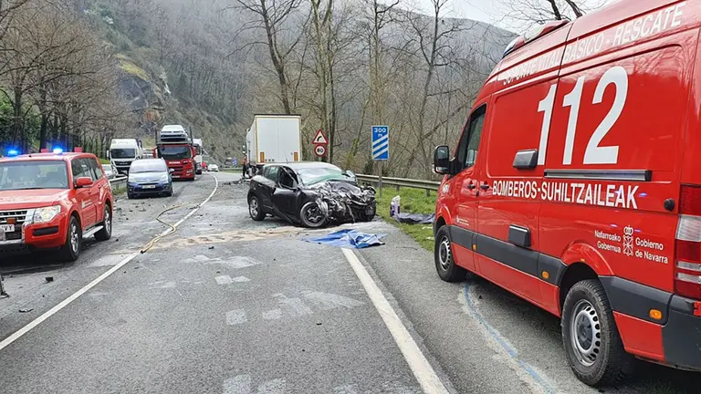 Accidente mortal en la N-121-A en Bera BOMBEROS DE NAVARRA