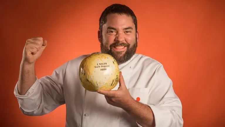 El chef Jesús Íñigo celebra la distinción de dos soles de la guía Repsol 2020 REPSOL