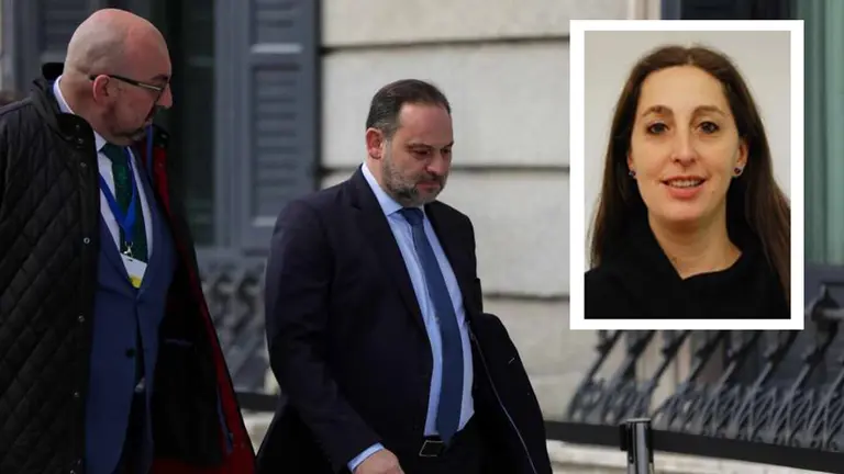 Koldo García y José Luis Ábalos, junto a una imagen de la mujer de García, Patricia Úriz EUROPA PRESS-PSN