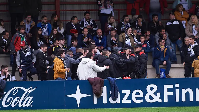 Osasuna Promesas se enfrenta al Burgos en las instalaciones de Tajonar. MIGUEL OSÉS