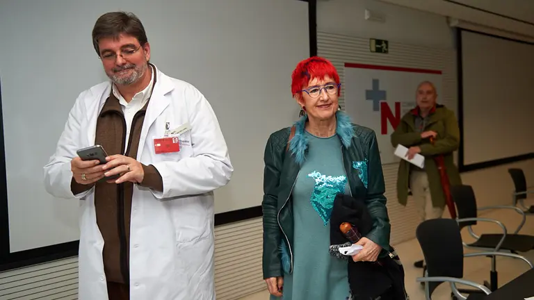 La consejera de Salud, Santos Induráin, ofrece una rueda de prensa para informar del primer caso positivo de coronavirus detectado en Navarra. MIGUEL OSÉS