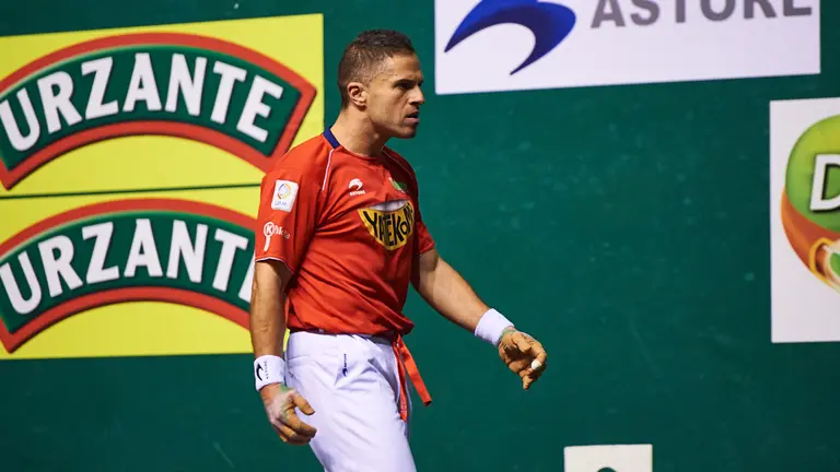 Partido de pelota en el Labrit entre Olaizola-Urrutikoetxea y Artola-Ímaz. MIGUEL OSÉS