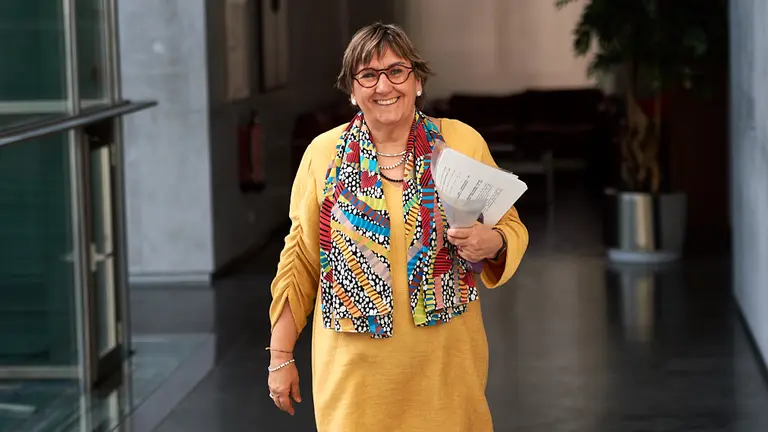 Marisa de Simón de IE, durante la sesión de portavoces en el Parlamento. MIGUEL OSÉS