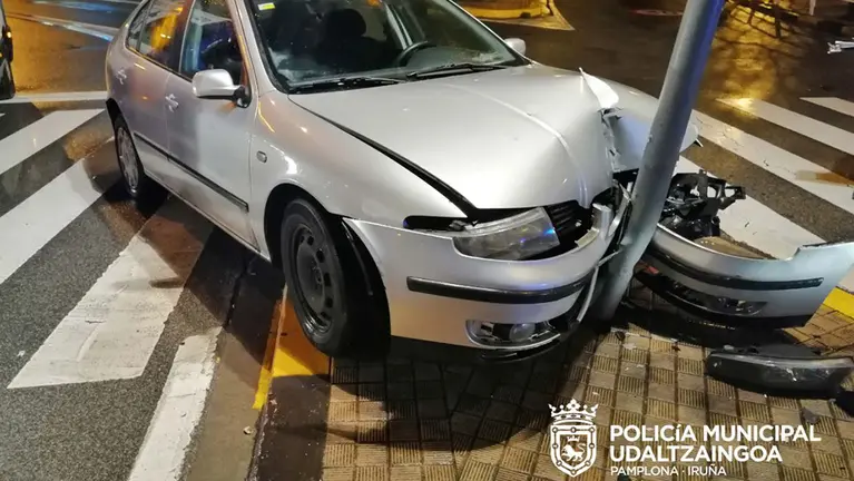 Accidente atendido por la Policía Municipal de Pamplona.  POLICÍA MUNICIPAL DE PAMPLONA