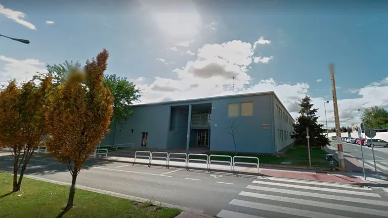 Colegio Dos de Mayo en Castejón. ARCHIVO