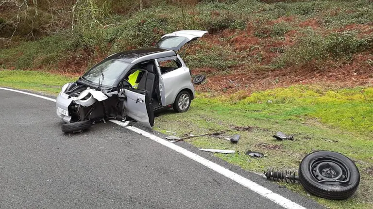 Accidente en la NA-4150 en Arano con un herido por la colisión de dos heridos BOMBEROS DE NAVARRA