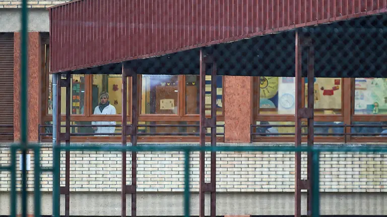 Colegio Santa Luisa de Mrillac donde se ha dado positivo a una profesora de primaria por coronavirus. MIGUEL OSÉS