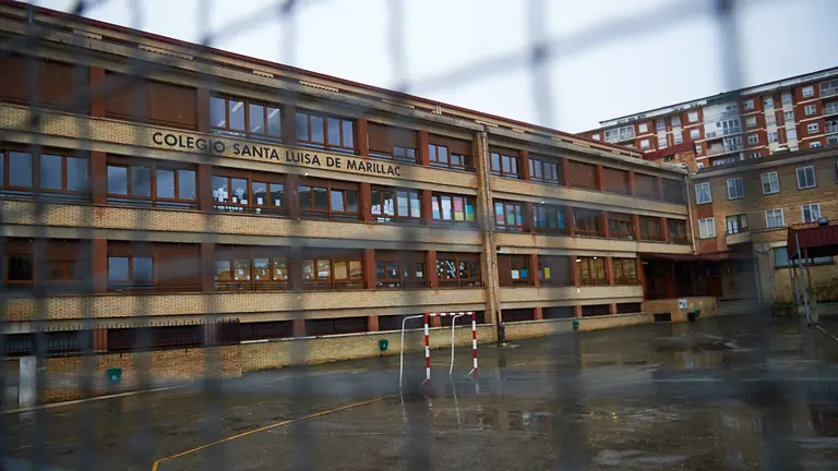 Colegio Santa Luisa de Mrillac donde se ha dado positivo a una profesora de primaria por coronavirus. MIGUEL OSÉS