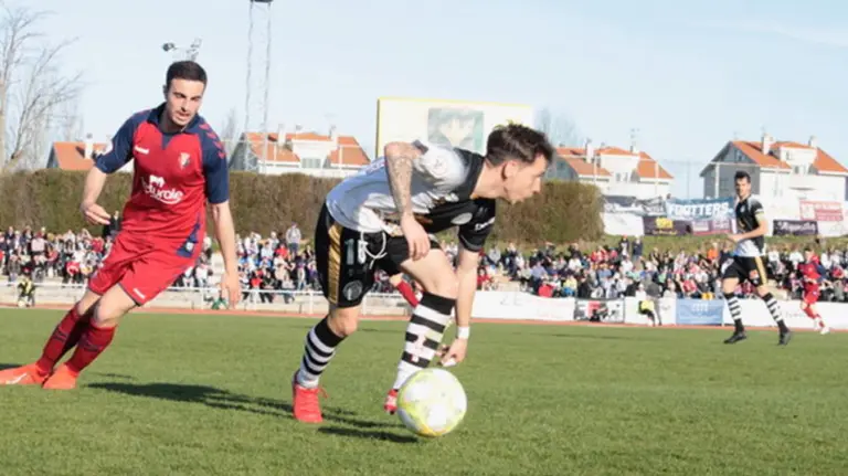 Partido de segunda B entre el Unionistas y Osasuna Promesas en Salamanca. @UnionistasCF