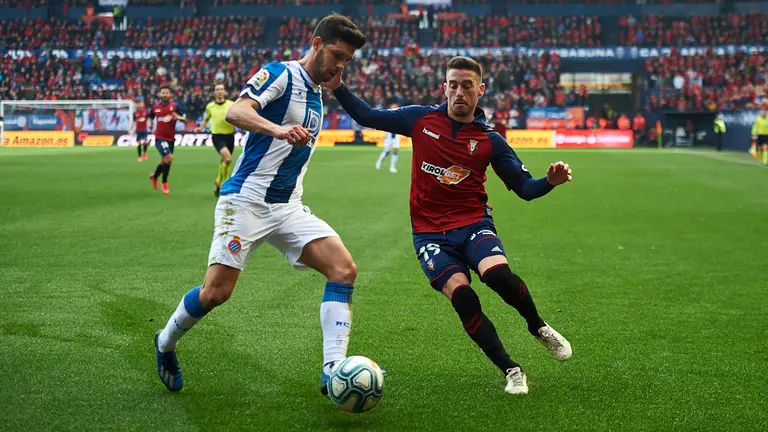 Partido entre Osasuna y RCD Espanyol correspondiente a la jornada 27 jugado en El Sadar de Pamplona. MIGUEL OSÉS
