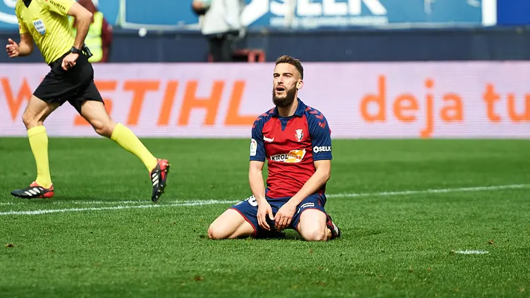 Partido entre Osasuna y RCD Espanyol correspondiente a la jornada 27 jugado en El Sadar de Pamplona. MIGUEL OSÉS