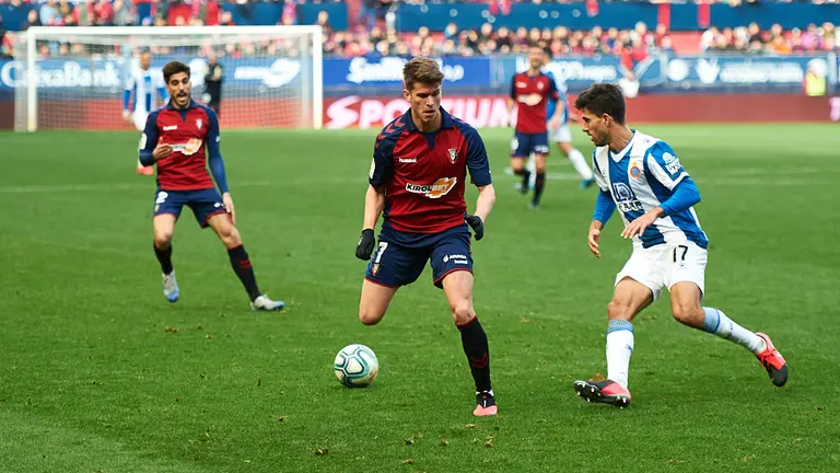 Partido entre Osasuna y RCD Espanyol correspondiente a la jornada 27 jugado en El Sadar de Pamplona. MIGUEL OSÉS