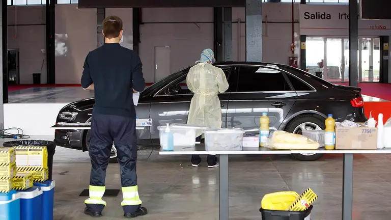 Test de coronavirus en Refena a personal con sintomatología de profesiones esenciales. GOBIERNO DE NAVARRA (30)