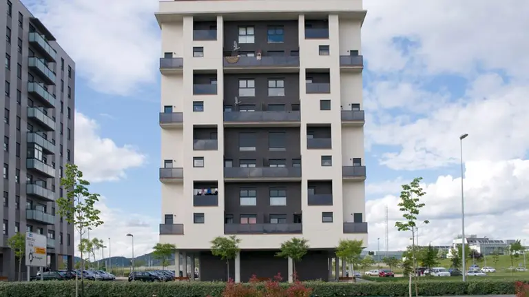 Un edificio de Adania en Pamplona ADANIA