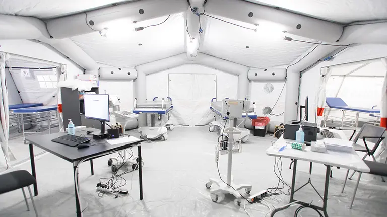 Carpas en el sótano de Urgencias del Complejo Hospitalario de Navarra (2) GOBIERNO DE NAVARRA