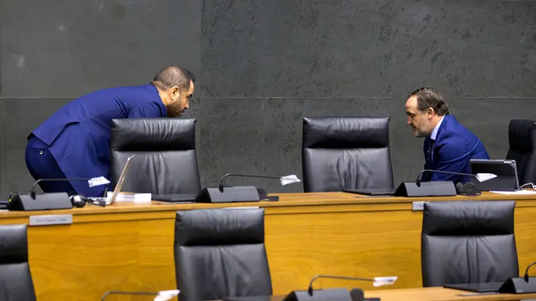 Pleno del Parlamento de Navarra durante la crisis del coronavirus con presencia limitada y medidas para evitar contagios de Covid-19. PARLAMENTO DE NAVARRA (8)