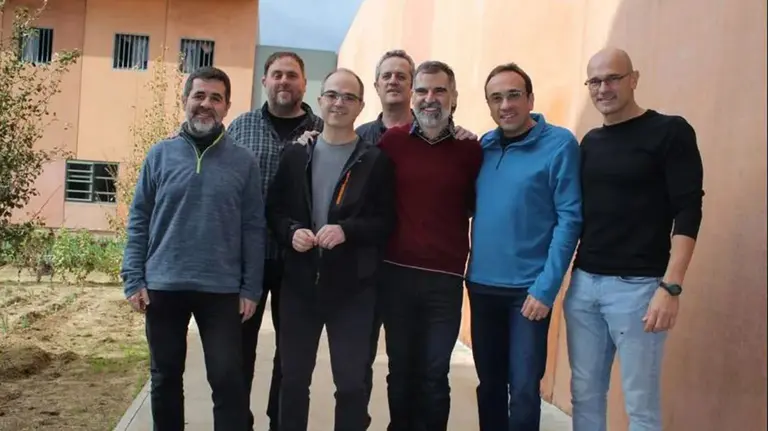 Los condenados del procés en la cárcel. Omnium Cultural.