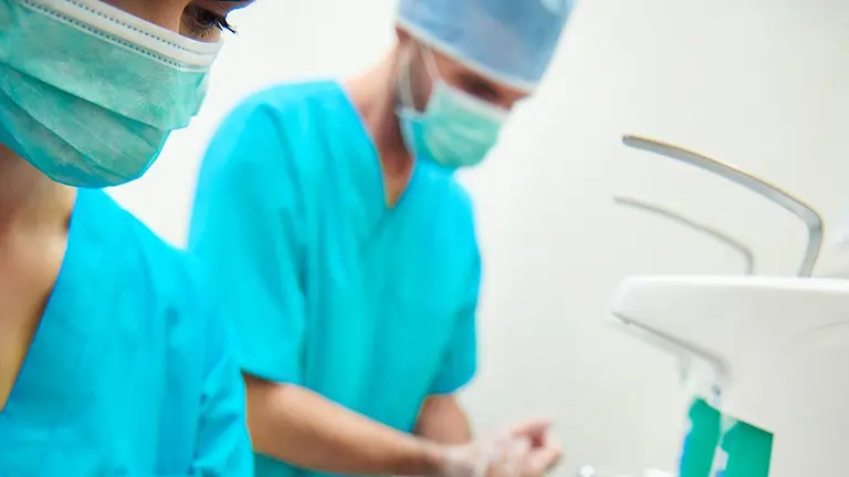 Profesionales sanitarios con mascarillas

Profesionales sanitarios con mascarillas


1/4/2020